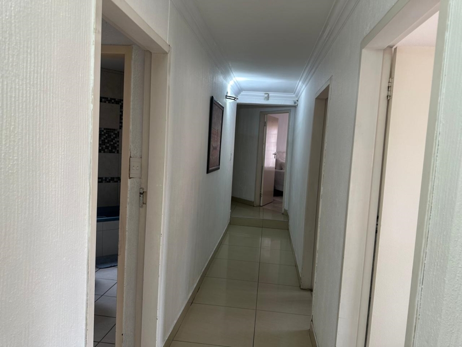 9 Bedroom Property for Sale in Safari Gardens North West